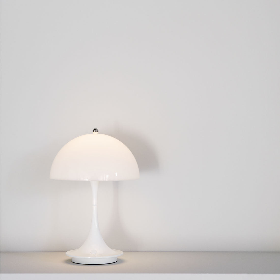 Louis Poulsen Panthella 160 ポータブルランプ V3 オパールホワイト【展示品】