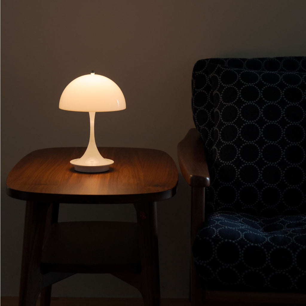 Louis Poulsen Panthella 160 ポータブルランプ V3 オパールホワイト【展示品】