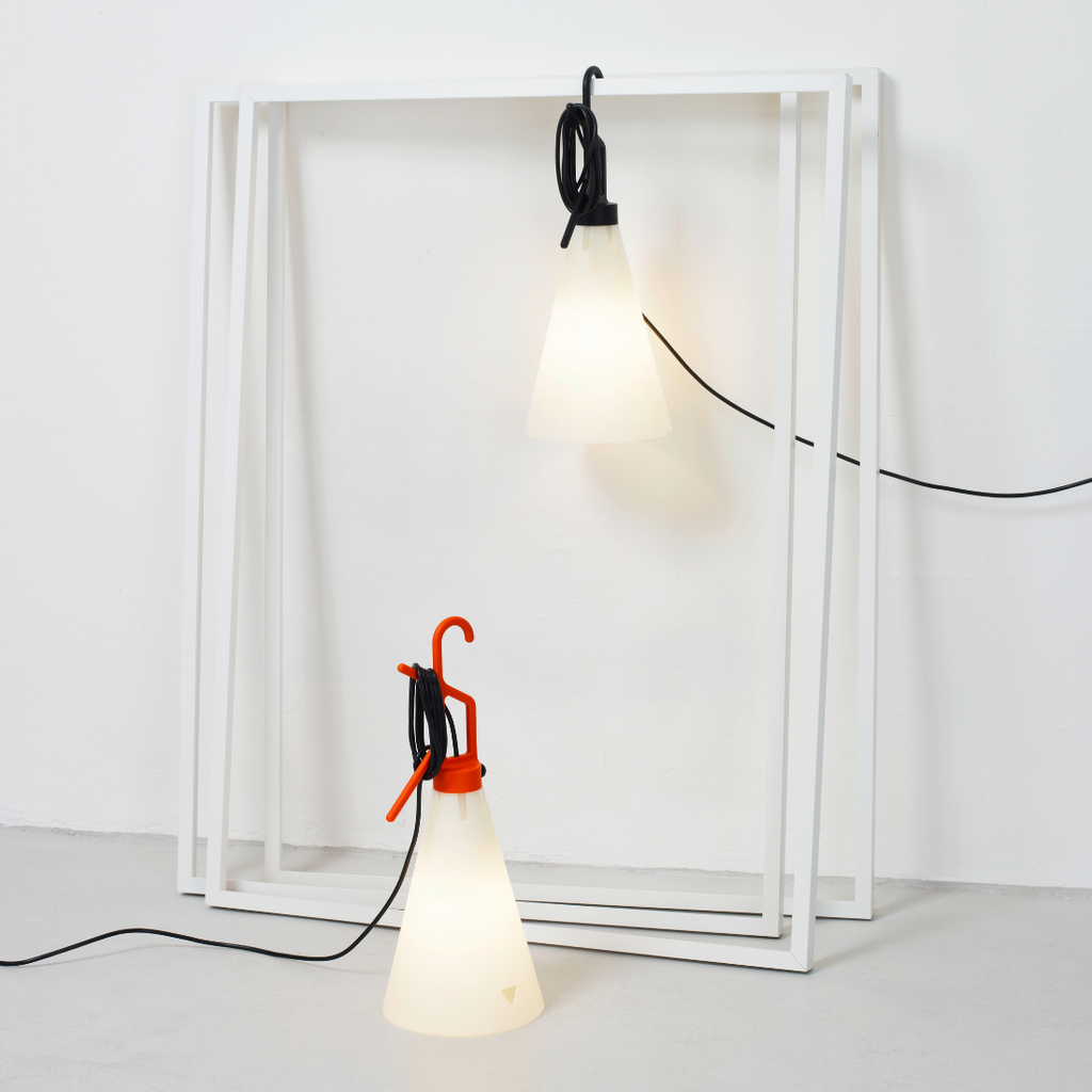 FLOS（フロス） MAYDAY 多用途ランプ【展示品】