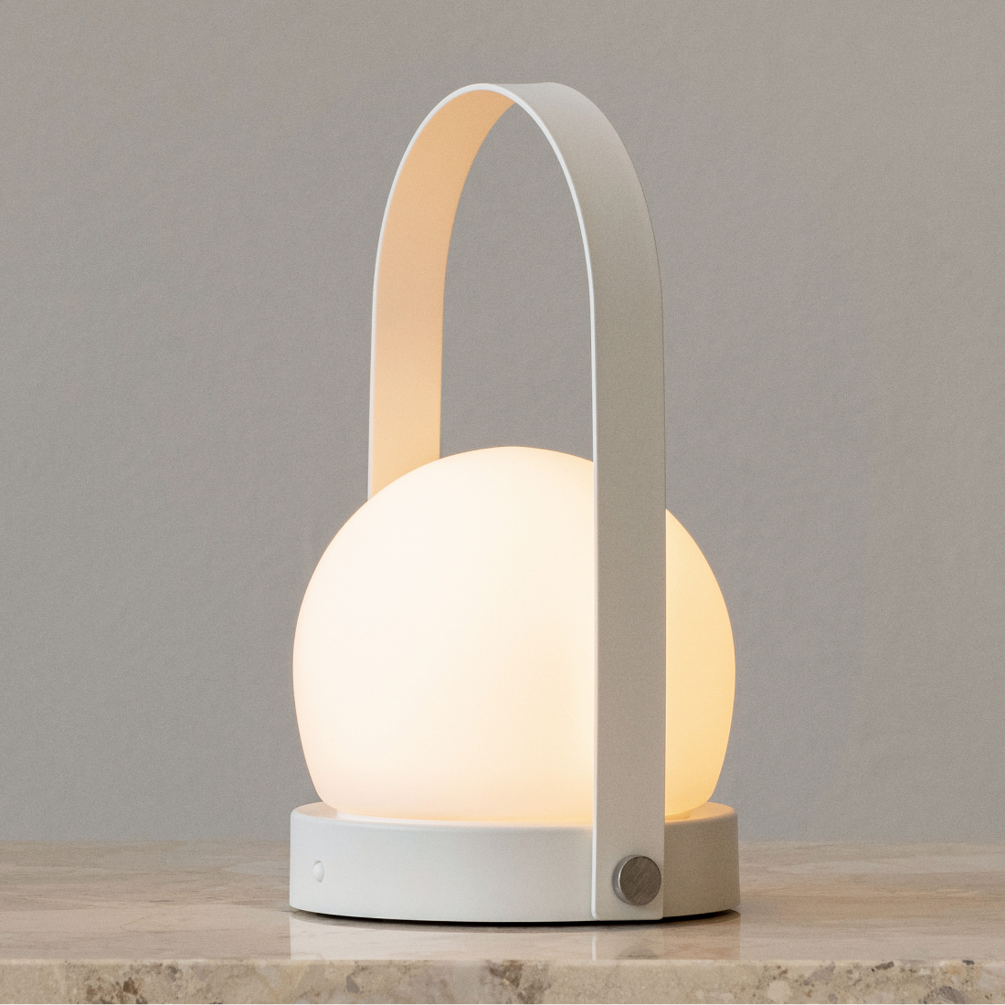 Audo Copenhagen（オード コペンハーゲン） CARRIE ポータブルランプ【展示品】