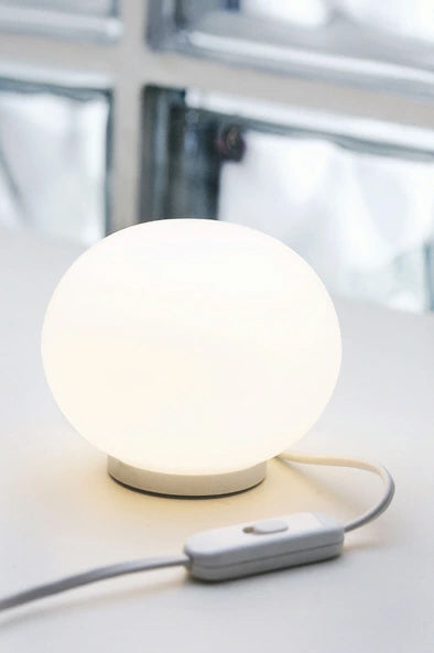 FLOS（フロス） GLO-BALL MINI T テーブルランプ
