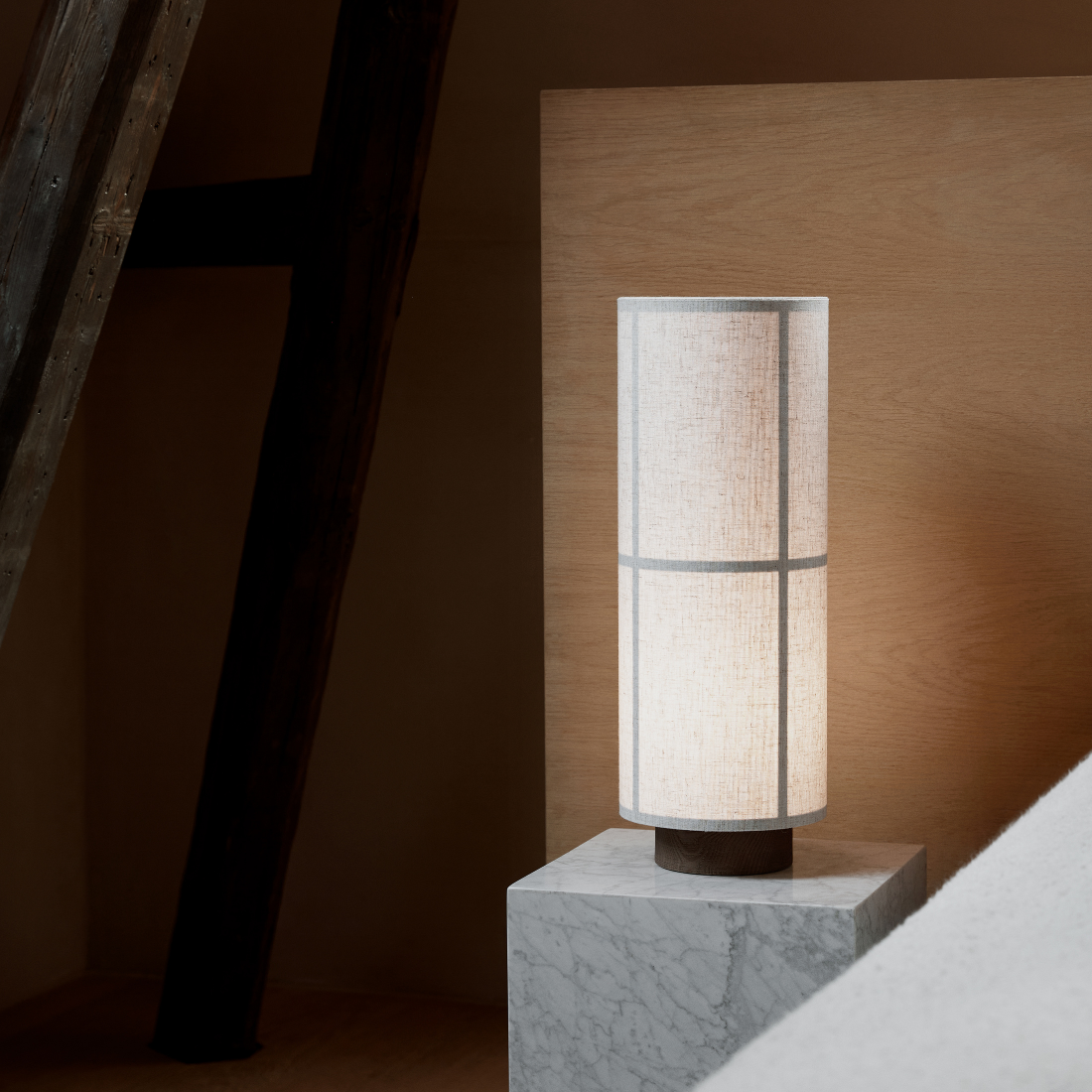 Audo Copenhagen（オード コペンハーゲン） HASHIRA テーブルランプ【展示品】